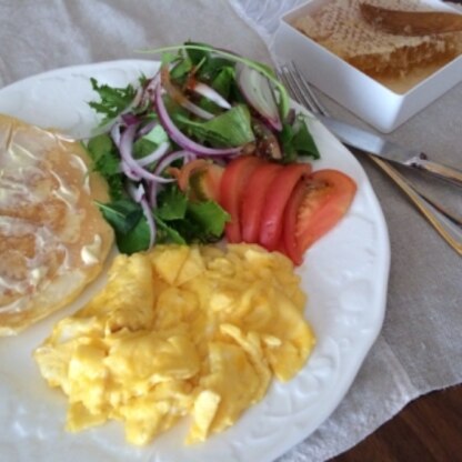 ホテルで食べたのが出来ました〜。
嬉しかったです。
こうやって丁寧に作ればいいのですね。
また作りたいと思います。
有難うございました。